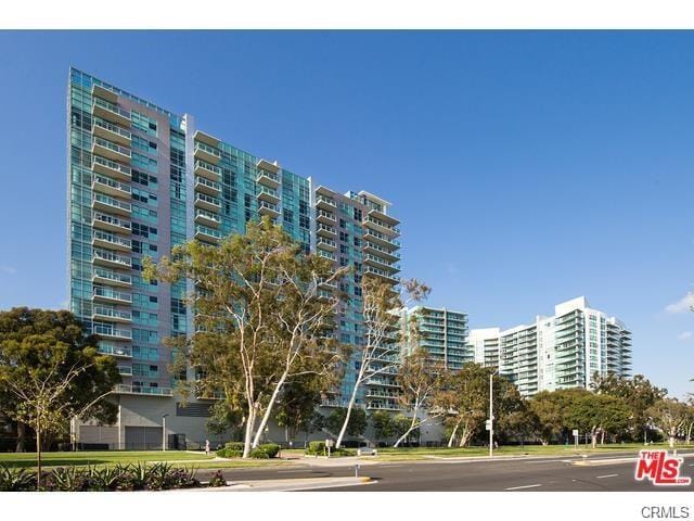 Primary Photo - 13700 Marina Pointe Dr