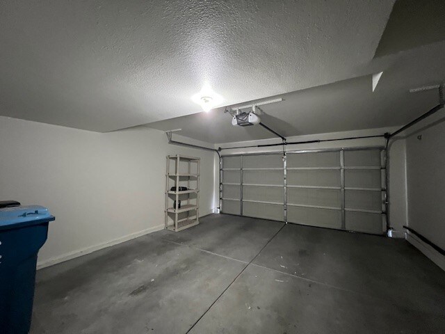 Building Photo - 447 Temple Canyon Pl