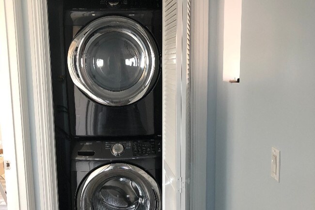 Building Photo - 12658 Welby Way