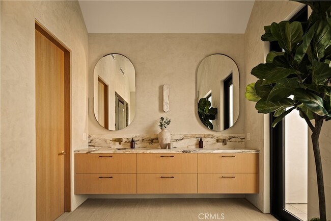 Building Photo - 5006 Enfield Ave