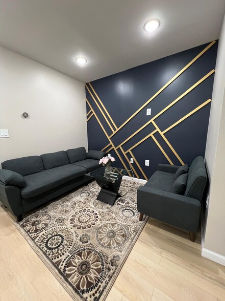 Living room with furnished option - 40 Lewis Ave