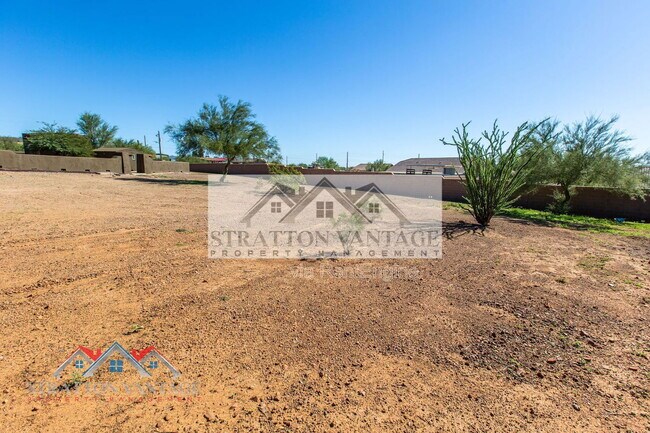 Building Photo - 39614 N 7th St