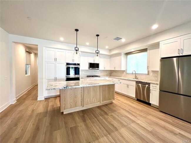 Building Photo - 323 Flint Ave