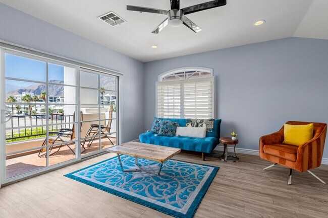 Building Photo - 546 N Indian Canyon Dr