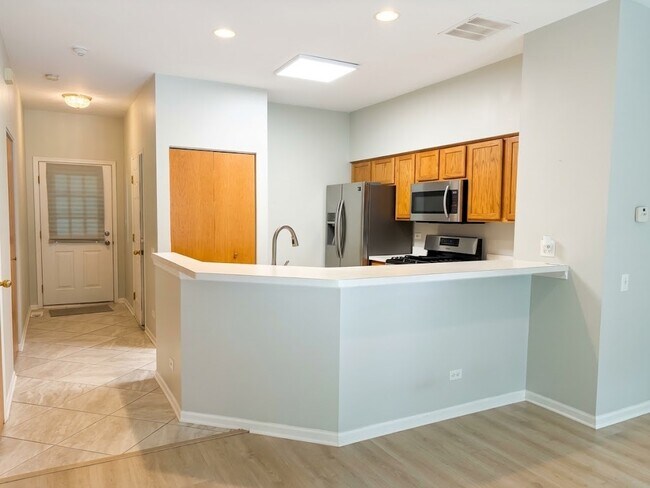 Building Photo - 2943 Stonewater Dr