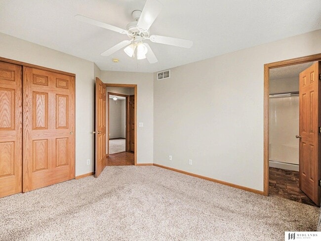 Building Photo - 2707 Canyon Cir