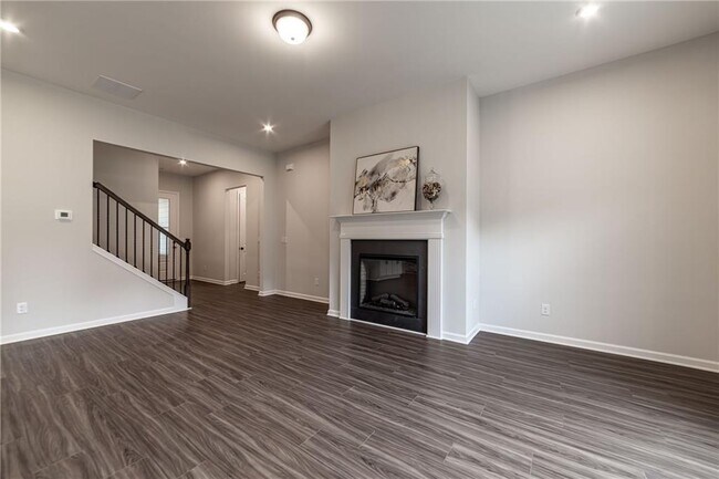 Building Photo - 107 Cedar Brk Dr