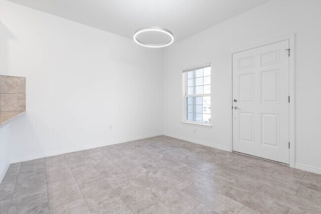 Building Photo - 22 Pony Ln