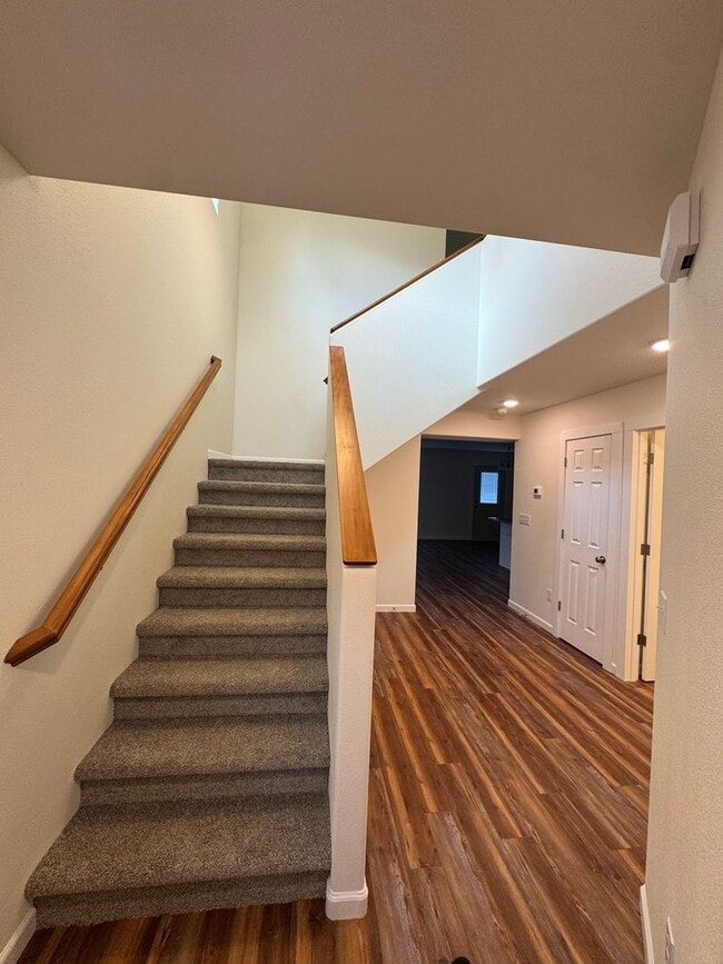 Building Photo - Brand new construction 3 bed near JBER