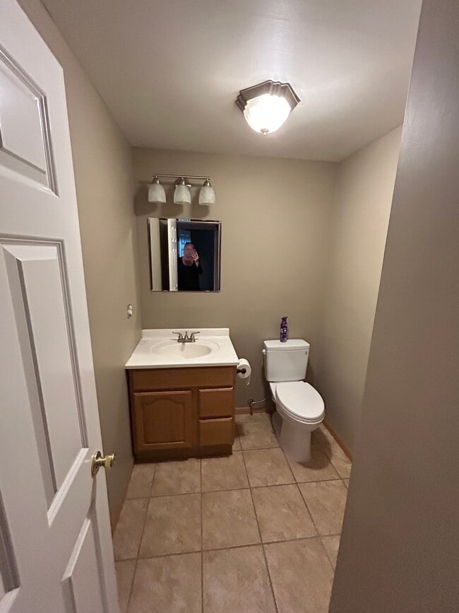 Building Photo - 345 Blue Spruce Ln