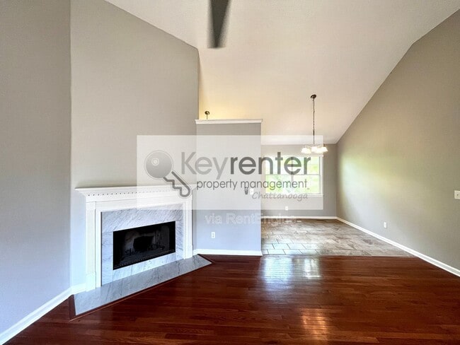 Building Photo - 4108 Lost Oaks Dr