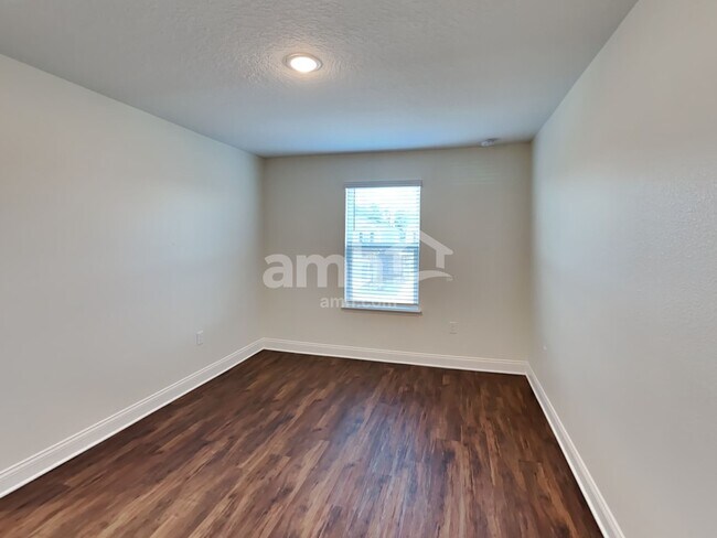 Building Photo - 6107 Little Blf Cir