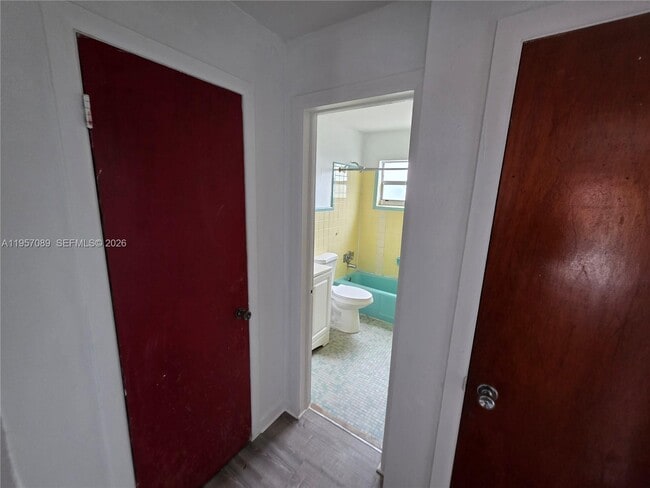 Building Photo - 45 E 11th St