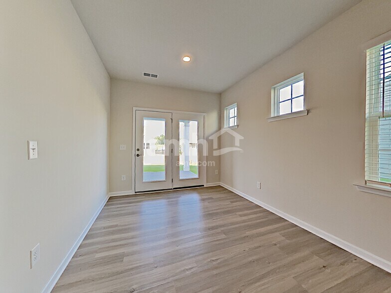 Building Photo - 14305 Cato Dr