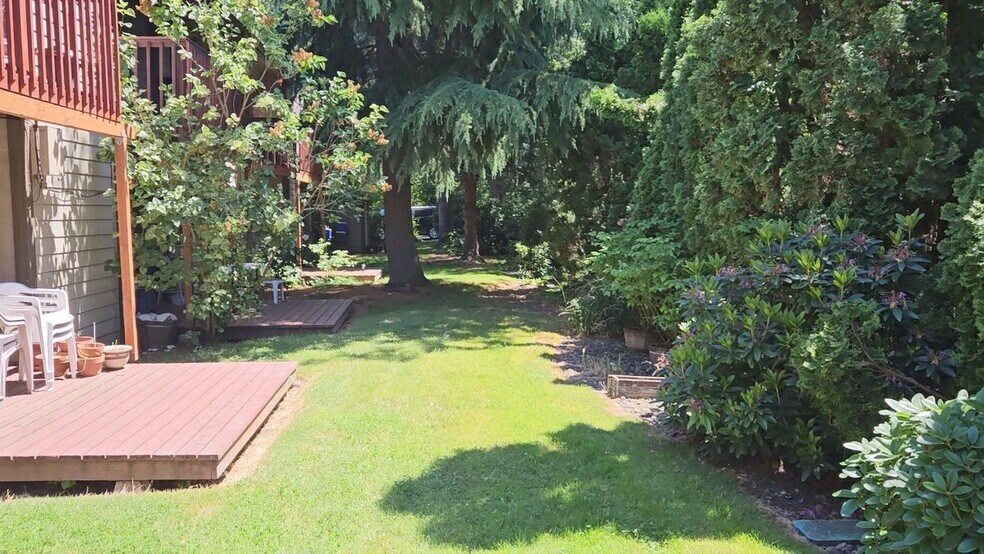 Building Photo - 4480 SW 96th Ave