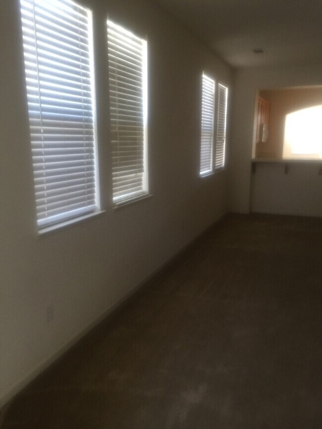 Building Photo - 3962 Blackberry Ave