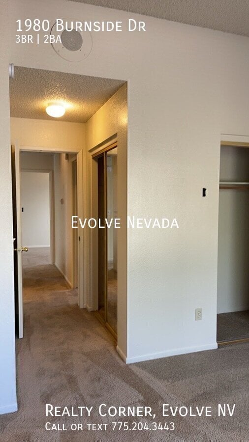 Building Photo - 1980 Burnside Dr