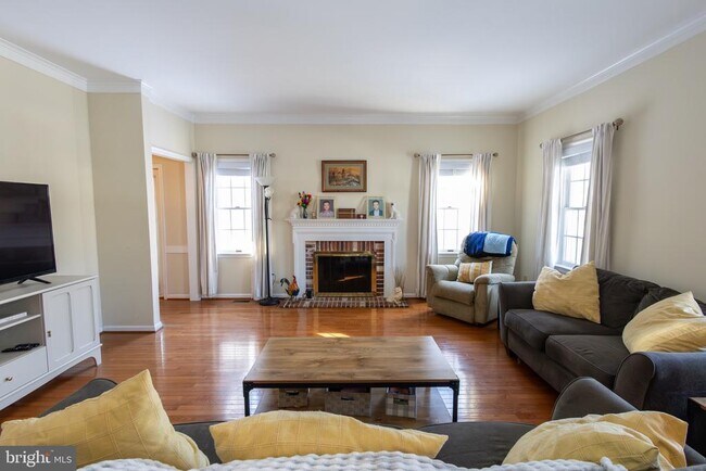 Building Photo - 616 Yardley Ln