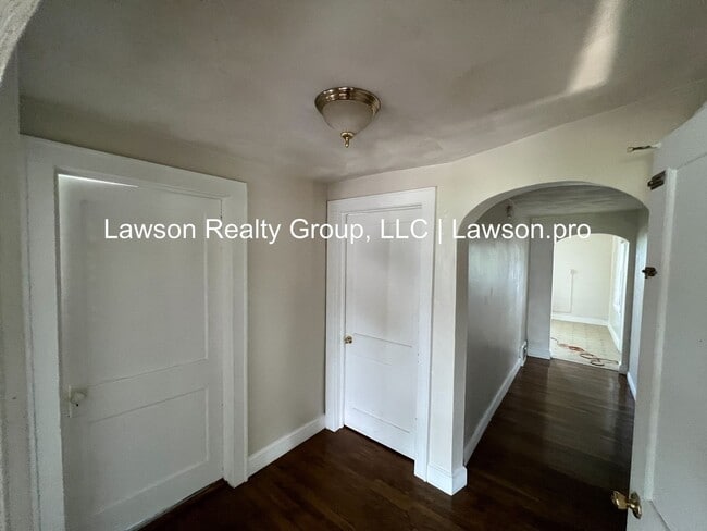 Building Photo - Fauquier 1022-1024
