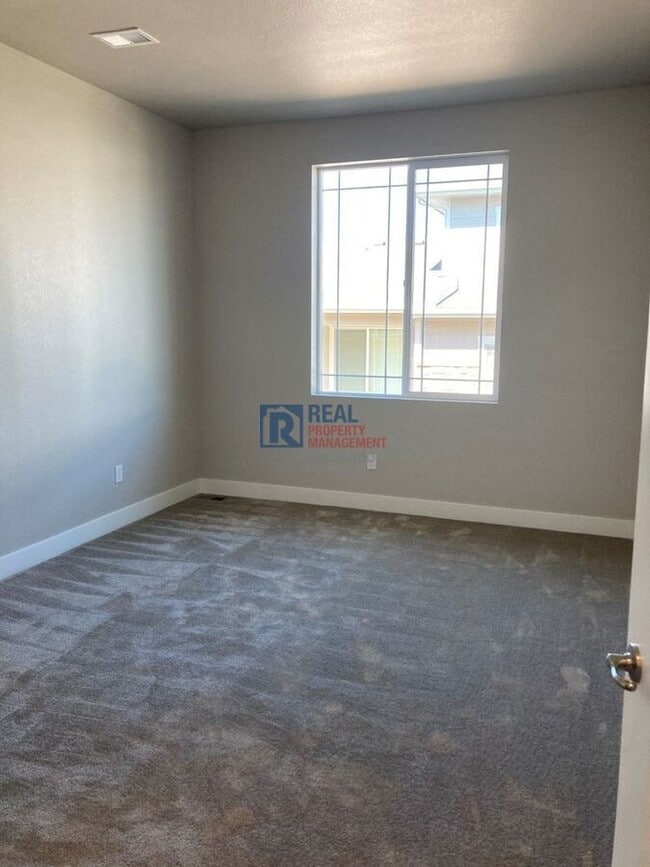 Building Photo - 12237 Fox Tail Pine Ct