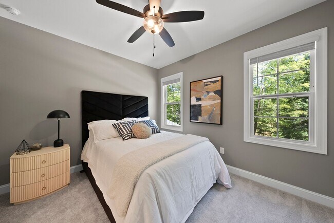 Building Photo - Charming Modern Farmhouse with 3 Bedrooms ...