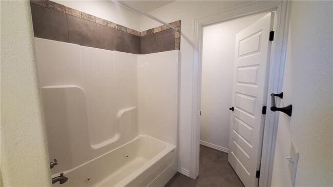 Building Photo - 702 Obsidian Ct