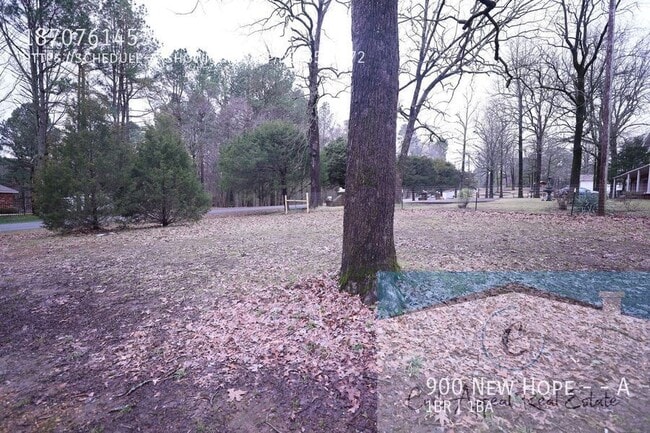 Building Photo - 900 New Hope Ln