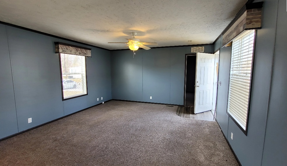 Building Photo - 25156 Au Lac Dr N