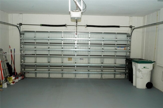 Building Photo - 9701 Blue Isle Bay