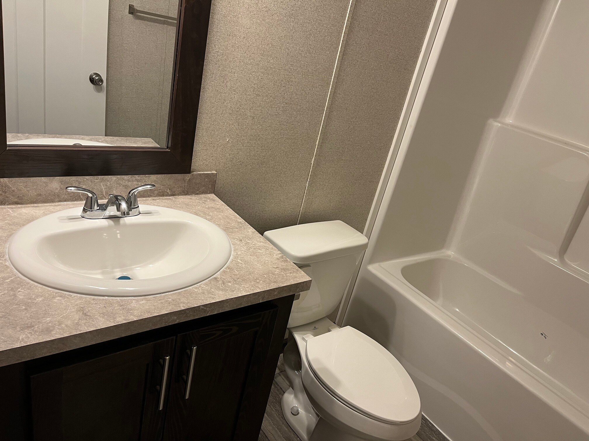 Building Photo - 6610 Lear Nagle Rd