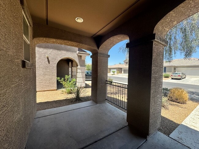 Building Photo - 4 BEDROOM HOME IN COLDWATER RANCH