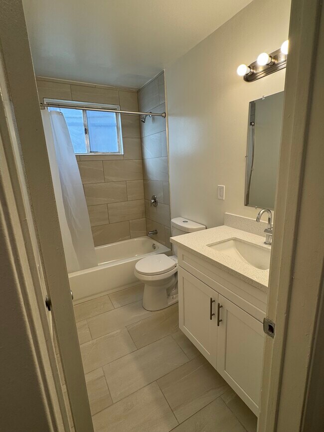 Newly remodeled bathroom - 1820 N Edgemont St