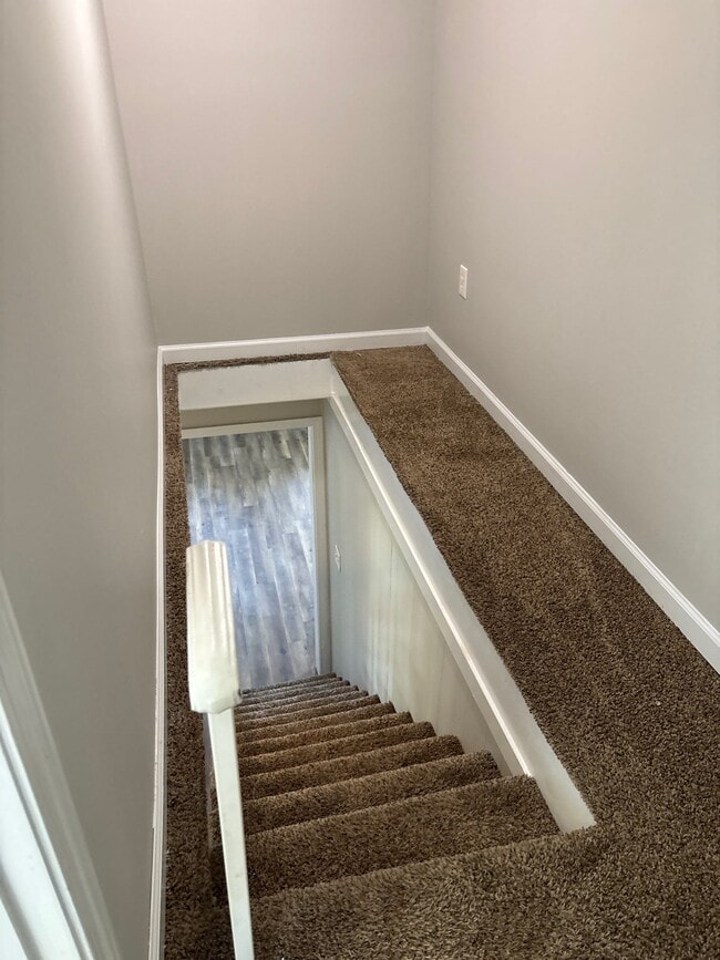 Building Photo - 159 Ervin Ln