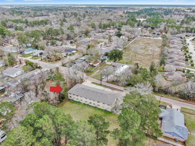 Building Photo - 14949 Hwy 105 W