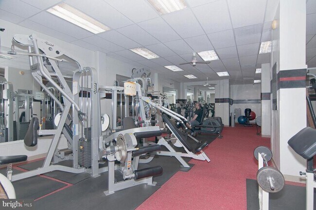 Building Photo - 5500 Friendship Blvd