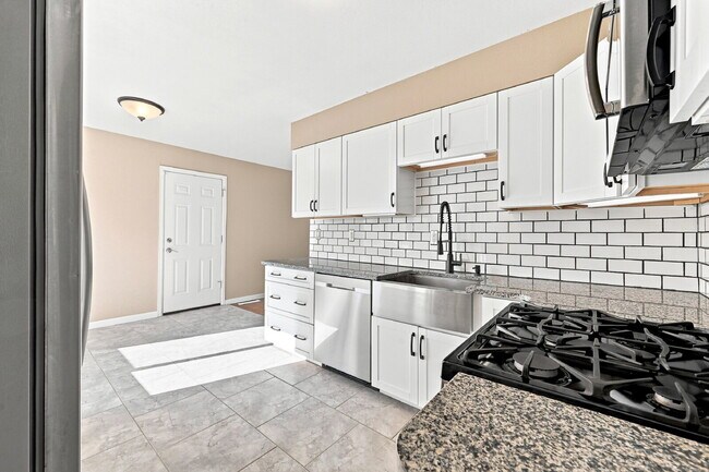 Building Photo - $2,345.95, 5-bed, 2.5-bathroom located in Colorado Springs with a fenced backyard.