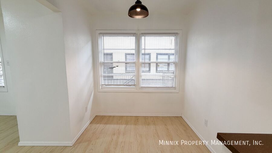 Building Photo - 5005 Avenue W