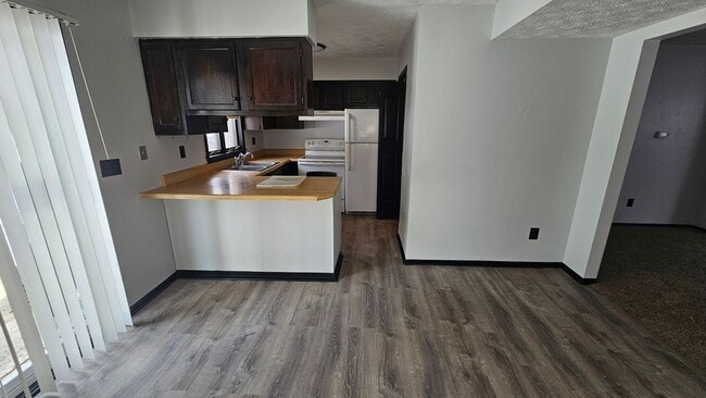 Primary Photo - 63-69-69 Chambers Rd