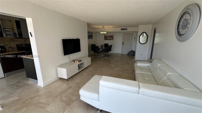 Building Photo - 210 174th St