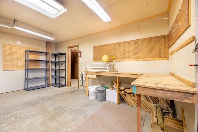 Building Photo - 7750 Melanie Cir
