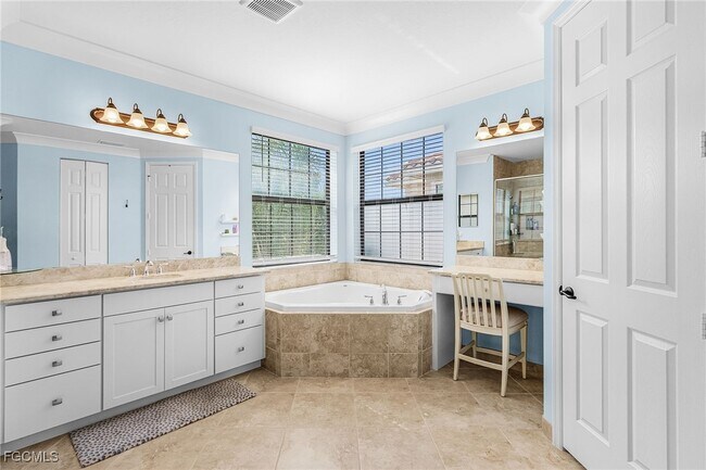 Building Photo - 11715 Oakwood Preserve Pl