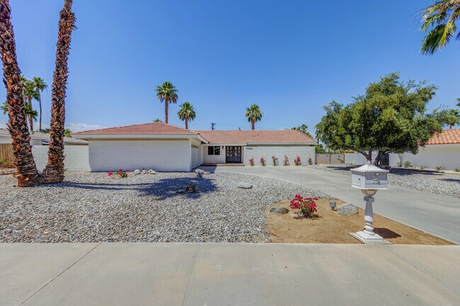 Building Photo - 72896 Tamarisk St
