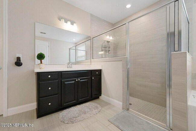 Building Photo - 487 Tintamarre Dr