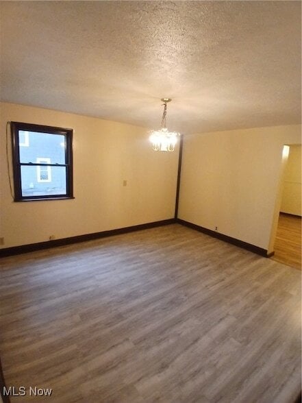 Building Photo - 809 Lakewood Ave