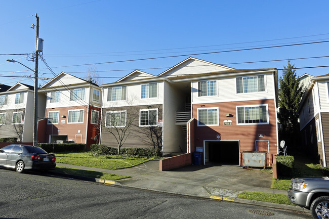 Building Photo - Wisteria Court