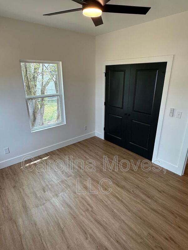 Building Photo - 7 2nd Ave