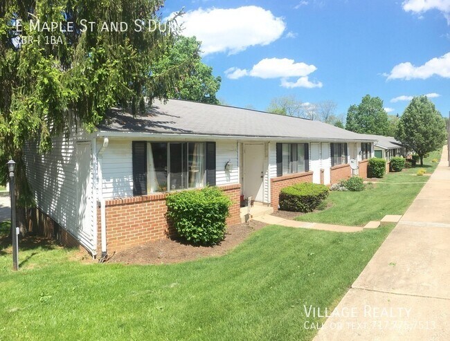 Building Photo - 451 E Maple St