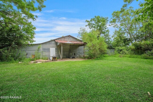 Building Photo - 681 Emar Dr