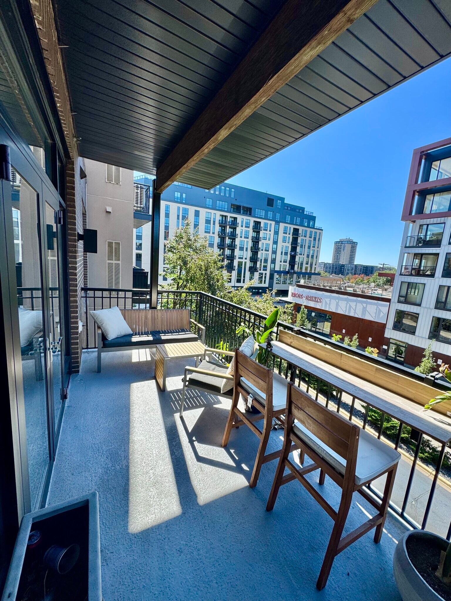 Balcony - 3104 W Lake St