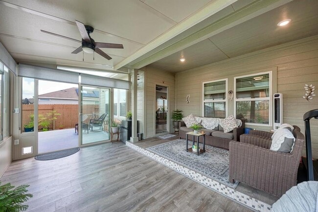 Building Photo - 1646 Homestead Farms Dr